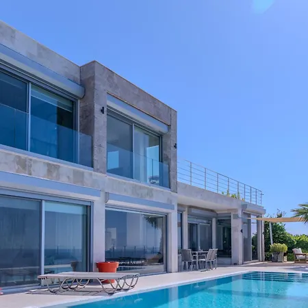 Stunning With Amazing Sea View In Villa *